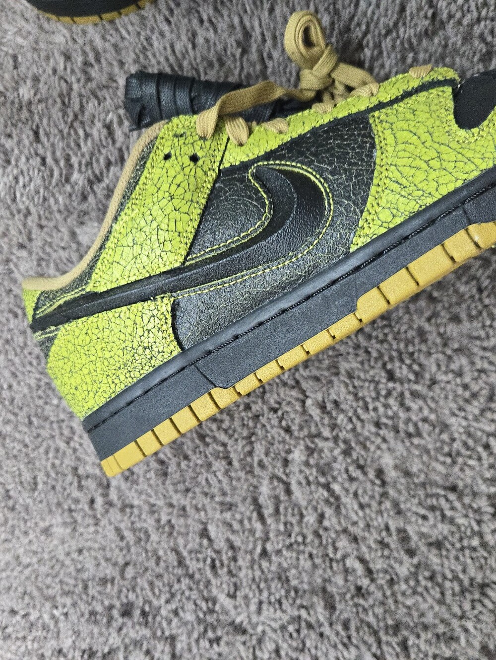 Nike Dunk Low Women 10 Retro QS Halloween Skull HV6103-300 1026 - Picture 3 of 9